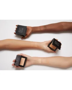 be creative make up flawless compact FOUNDATION