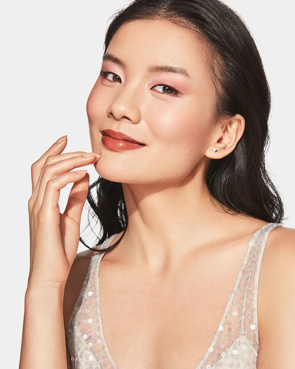 clinique blushing blush™ powder blush BLUSH - LANGHOUDEND & OLIEVRIJ