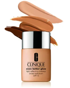 clinique even better™ glow light reflecting makeup FOUNDATION SPF 15 - VERBETERT DE HUIDTEXTUUR - GEMENGDE HUID