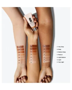 clinique moisture surge™ sheertint hydrator HYDRATERENDE & GETINTE DAGCRÈME MET SPF 25