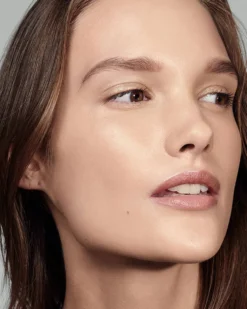 estée lauder futurist hydra rescue moisturizing makeup spf 45 VERZORGENDE FOUNDATION - HYDRATEREND, VERZACHTEND & VOEDEND