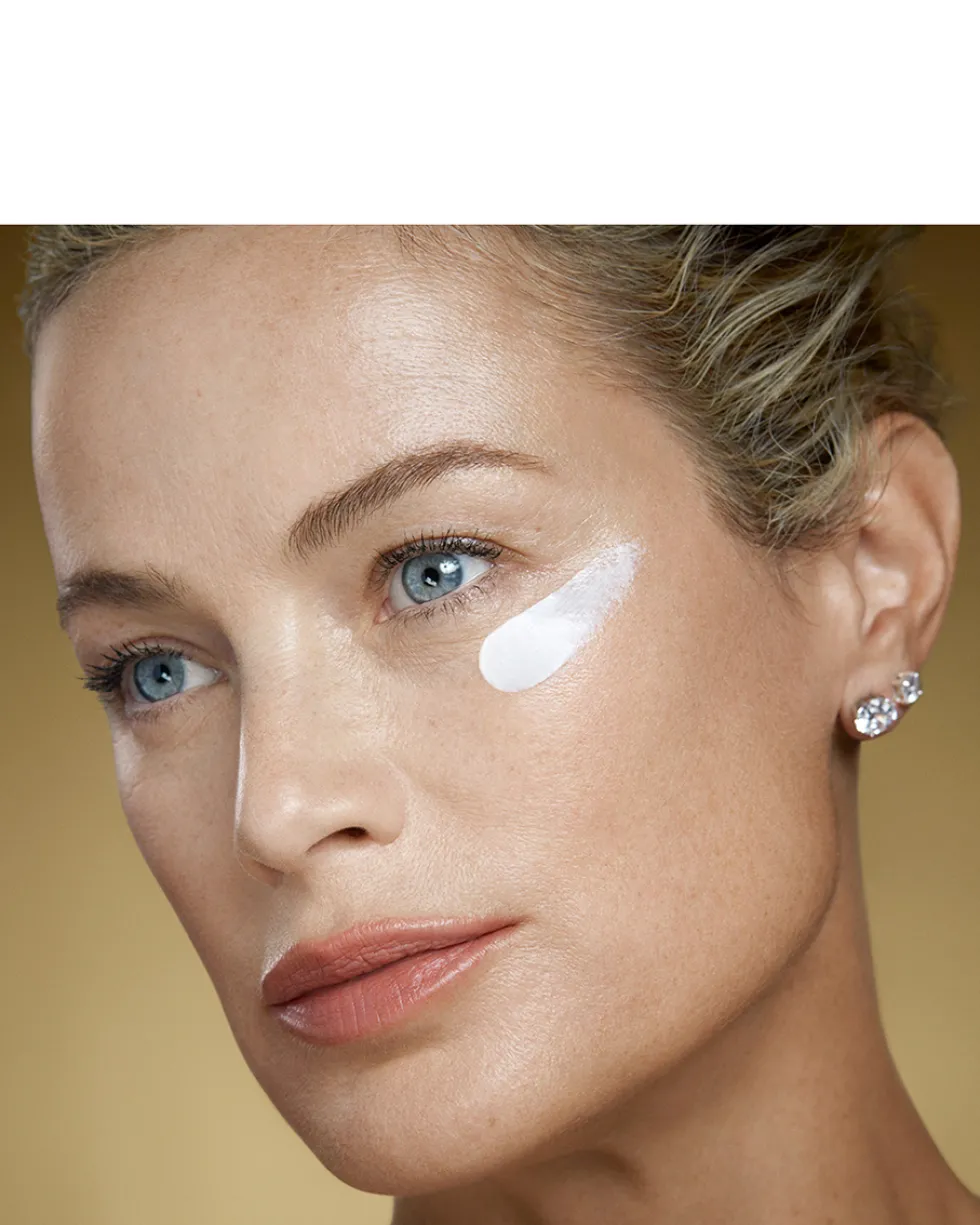 estée lauder re-nutriv ultimate lift regenerating youth eye crème rich VERSTEVIGENDE OOGCRÈME - ANTI-AGING & -DONKERE KRINGEN