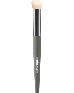 huda beauty undereye buff brush CONCEALER BRUSH