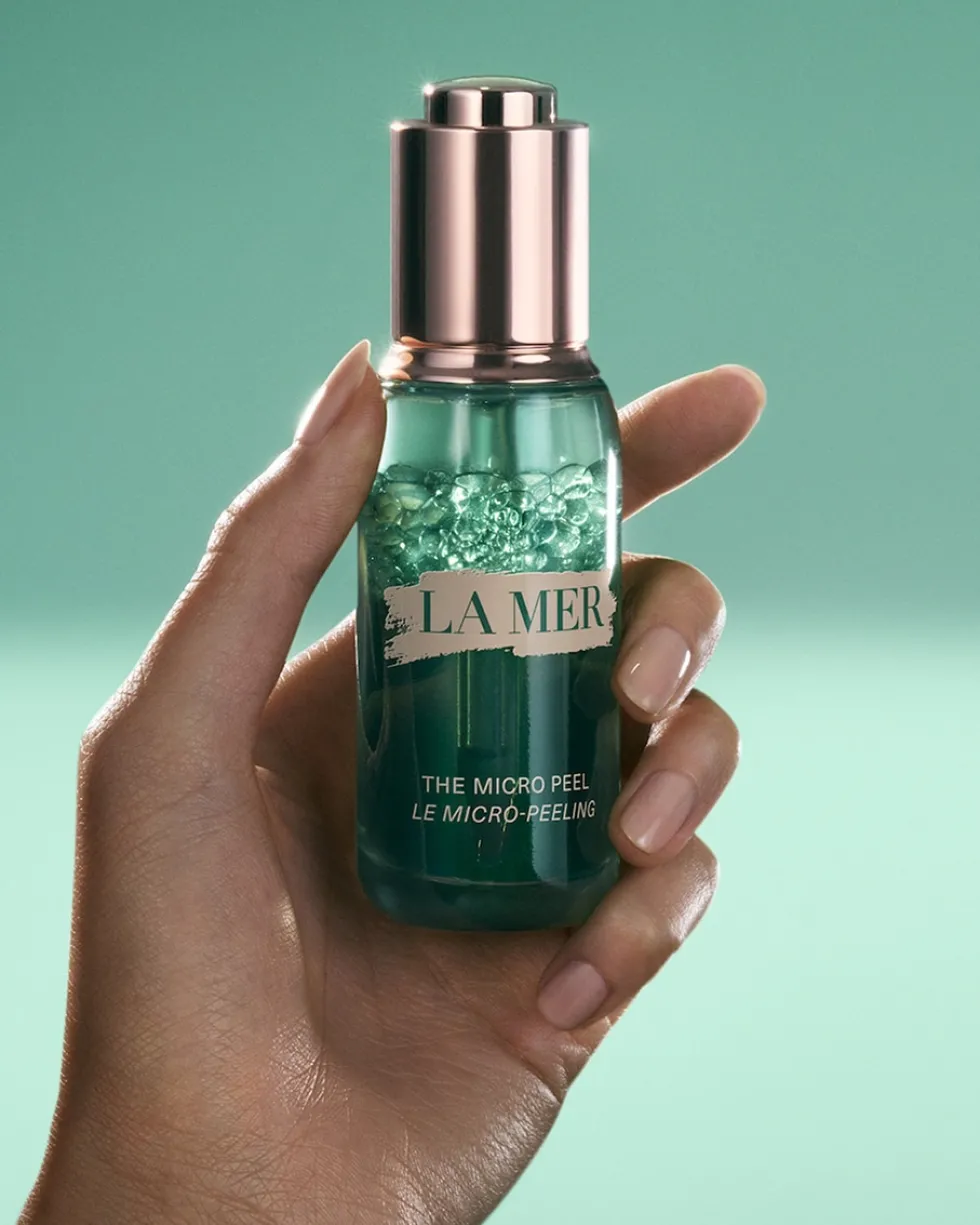 la mer the micro peel PEELING - EXOFLIANT - KALMEREND, VERZACHTEND EN HERSTELLEND