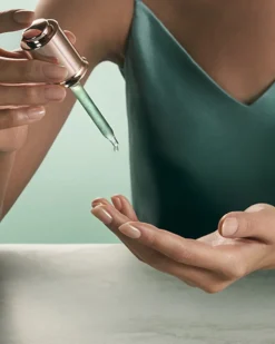 la mer the micro peel PEELING - EXOFLIANT - KALMEREND, VERZACHTEND EN HERSTELLEND
