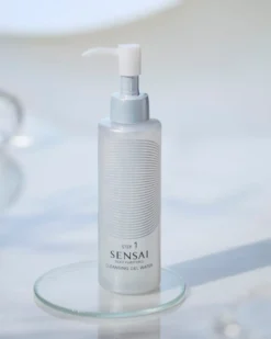 sensai silky purifying CLEANSING GEL WATER